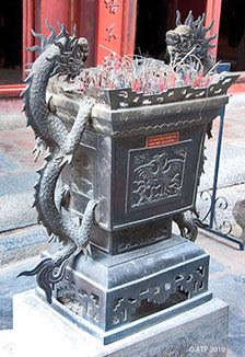Vietnamese_dragon_6589-Dragon_Hanoi.jpg